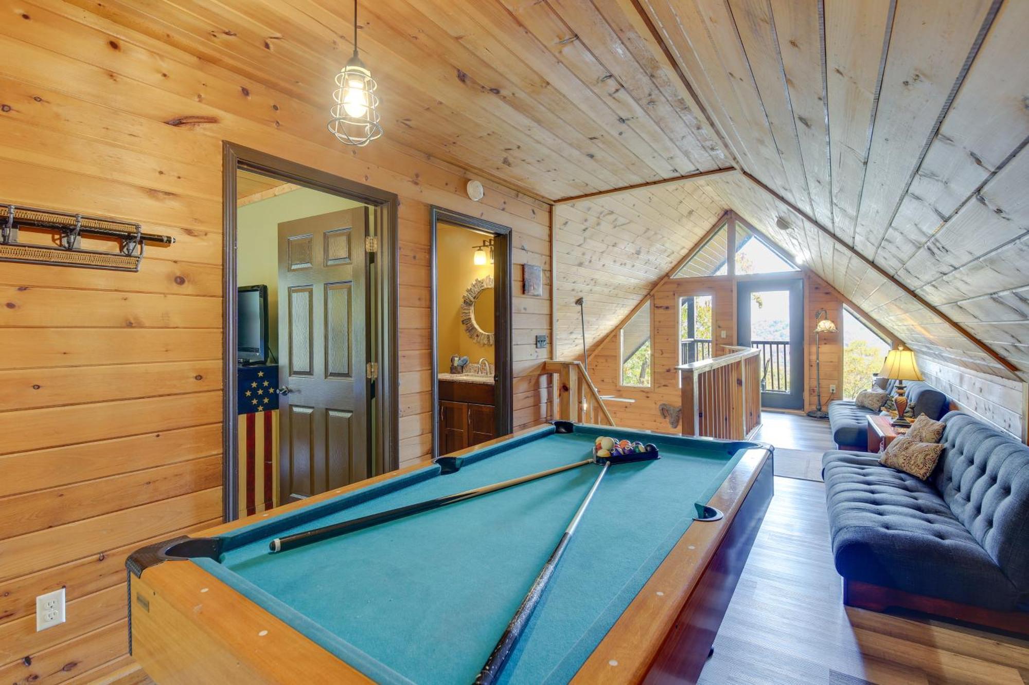 Above And Beyond Pigeon Forge Cabin With Prime Views! المظهر الخارجي الصورة