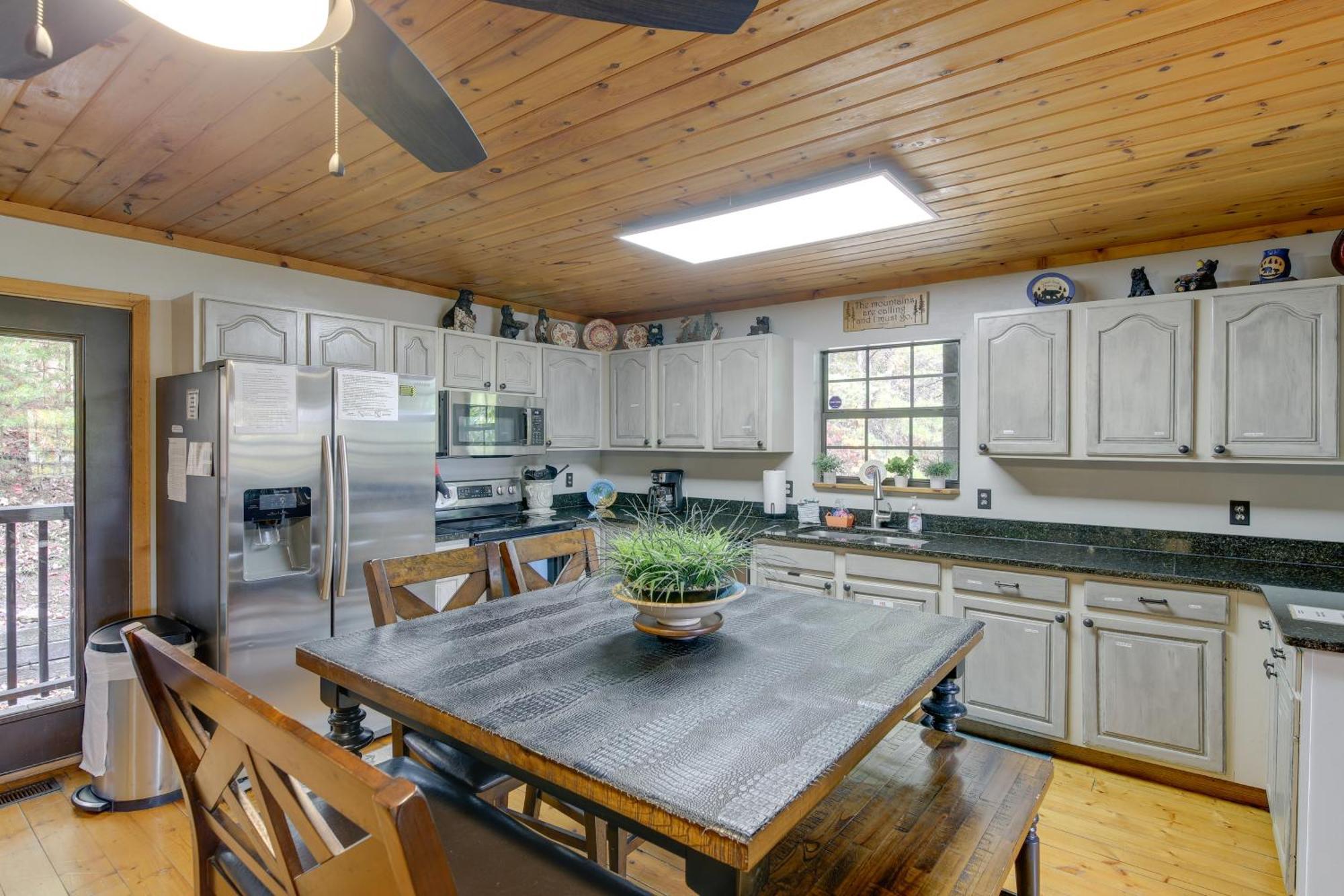 Above And Beyond Pigeon Forge Cabin With Prime Views! المظهر الخارجي الصورة