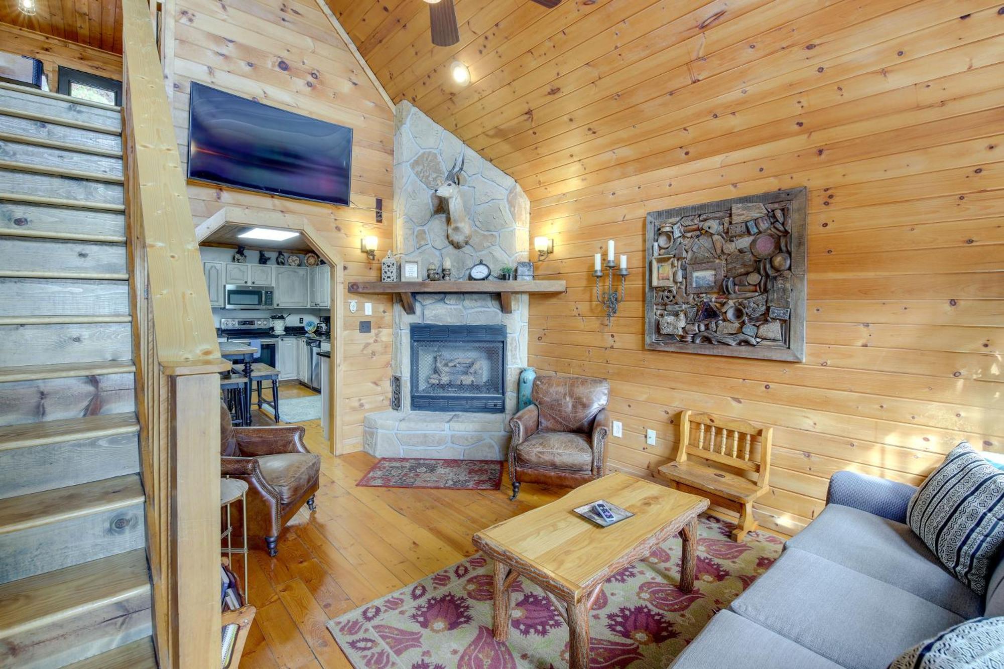 Above And Beyond Pigeon Forge Cabin With Prime Views! المظهر الخارجي الصورة