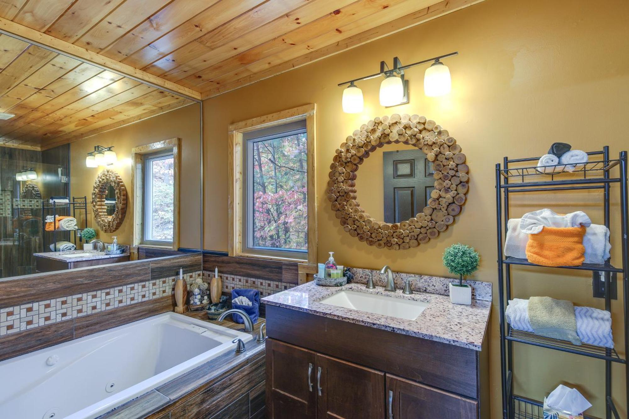 Above And Beyond Pigeon Forge Cabin With Prime Views! المظهر الخارجي الصورة