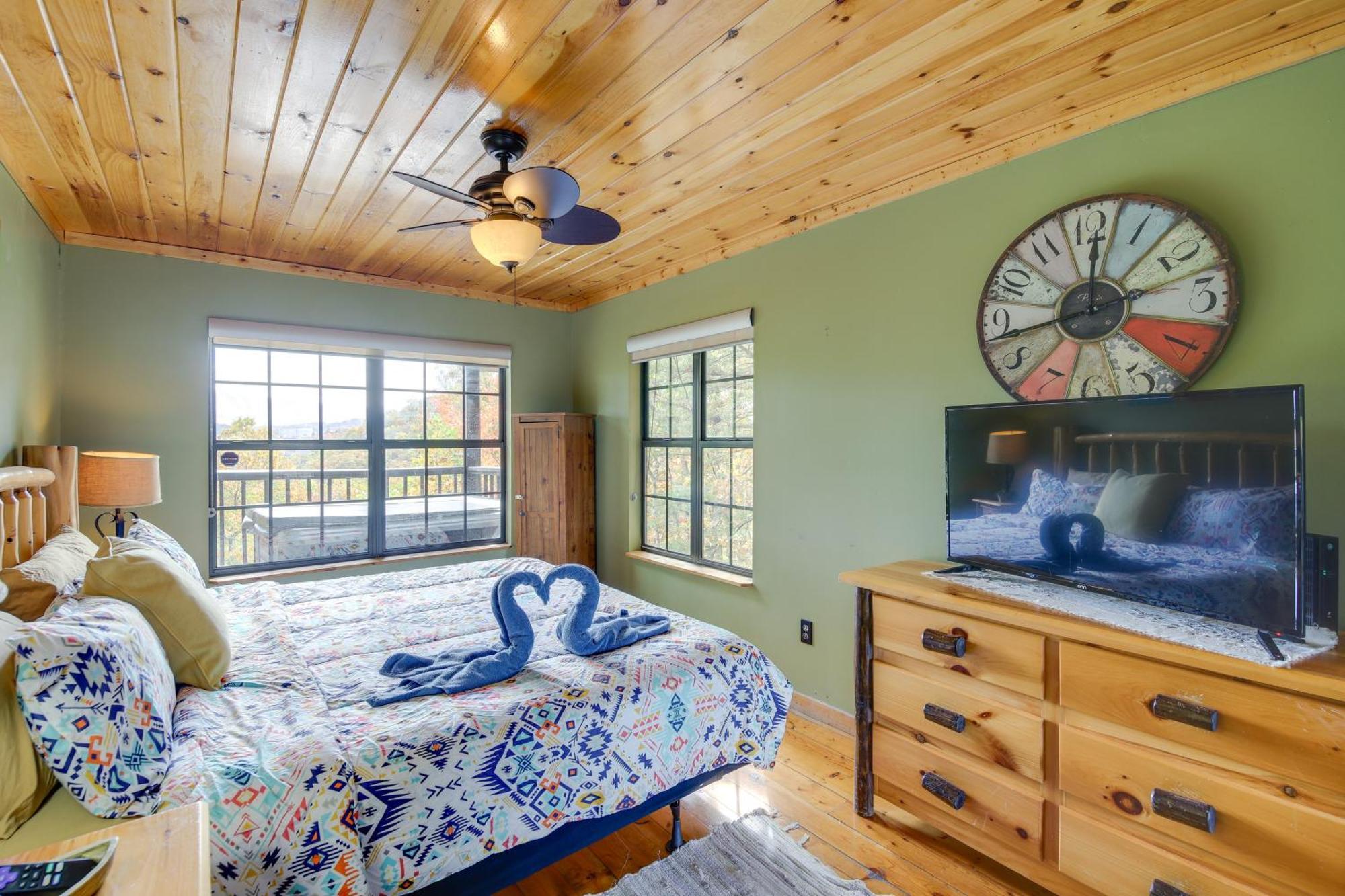 Above And Beyond Pigeon Forge Cabin With Prime Views! المظهر الخارجي الصورة