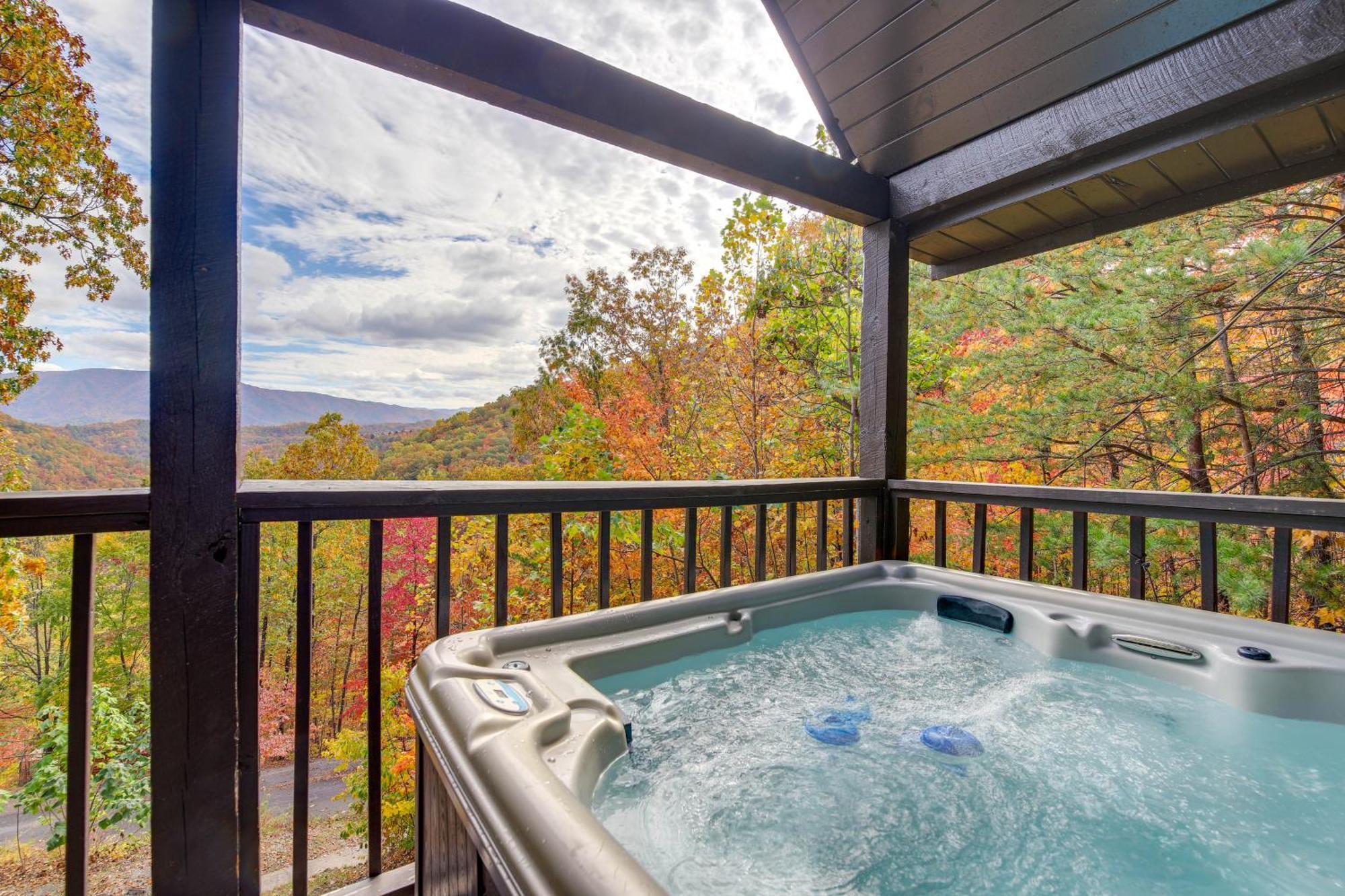 Above And Beyond Pigeon Forge Cabin With Prime Views! المظهر الخارجي الصورة