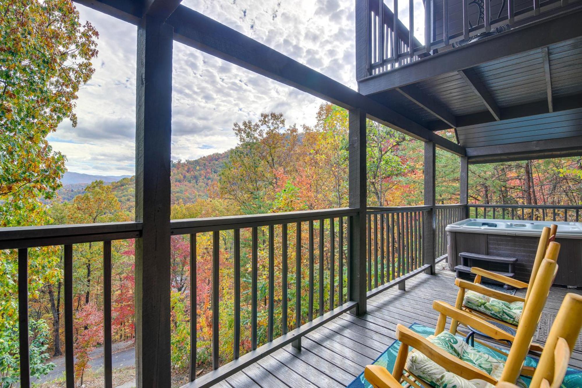 Above And Beyond Pigeon Forge Cabin With Prime Views! المظهر الخارجي الصورة